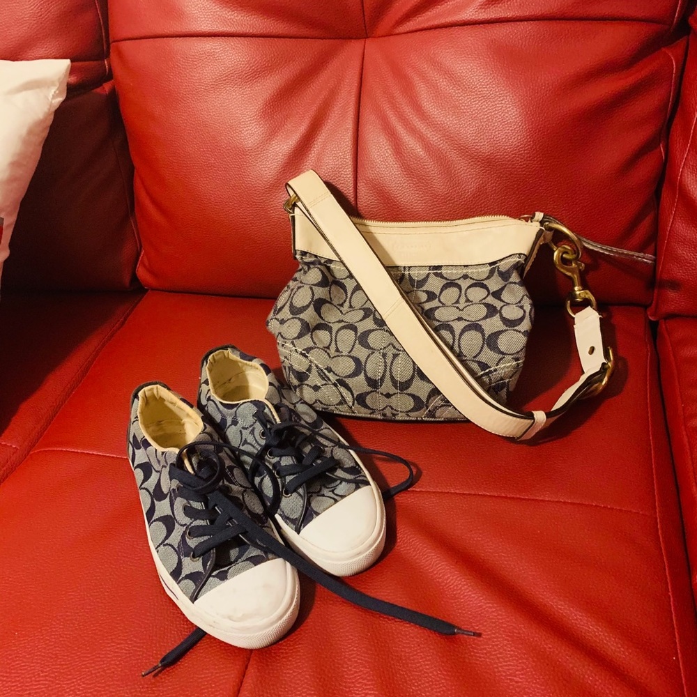 Navy bag and shoe set